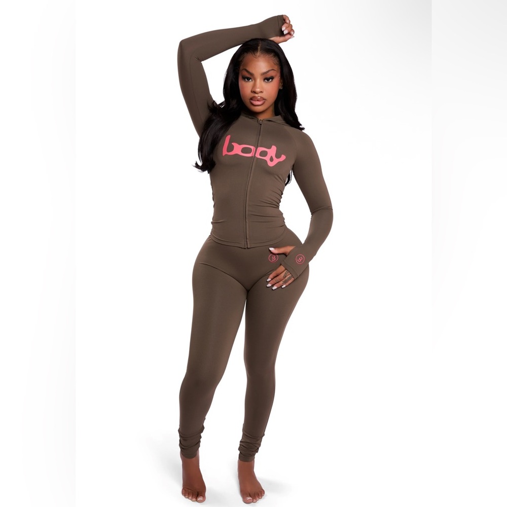 FLARED BODY BY RAVEN LOW RISE BASICS FLARED